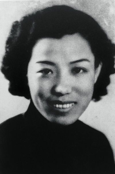 é������������