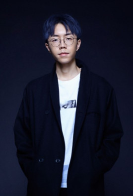 �º����������