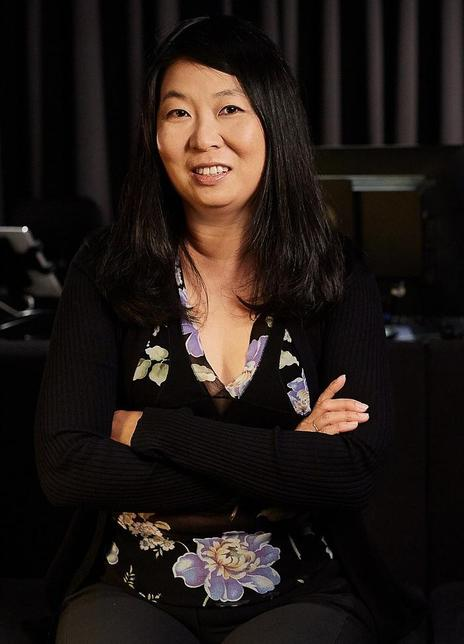 �ܫ����������