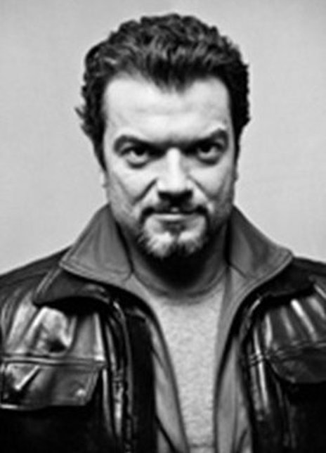 �������׶�����ϣ�˸�������