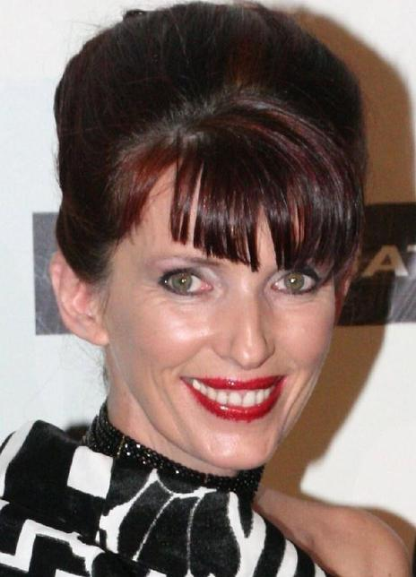 ���ա������и�������