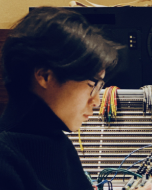 ����������