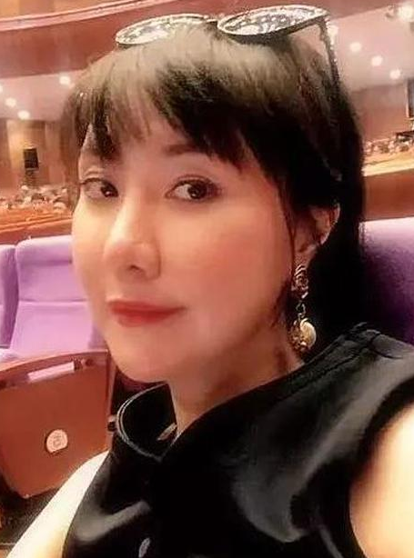 ����Ů��������