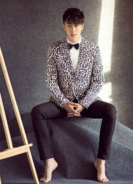 ����������