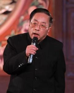 ����������