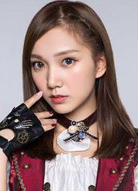 ����Ө��������