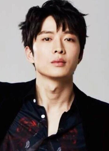 ǿ����������