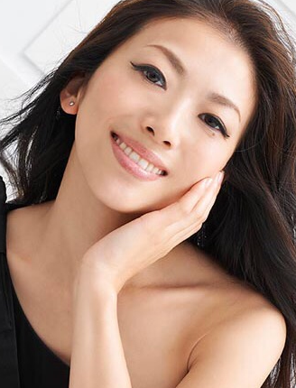 Lia��������