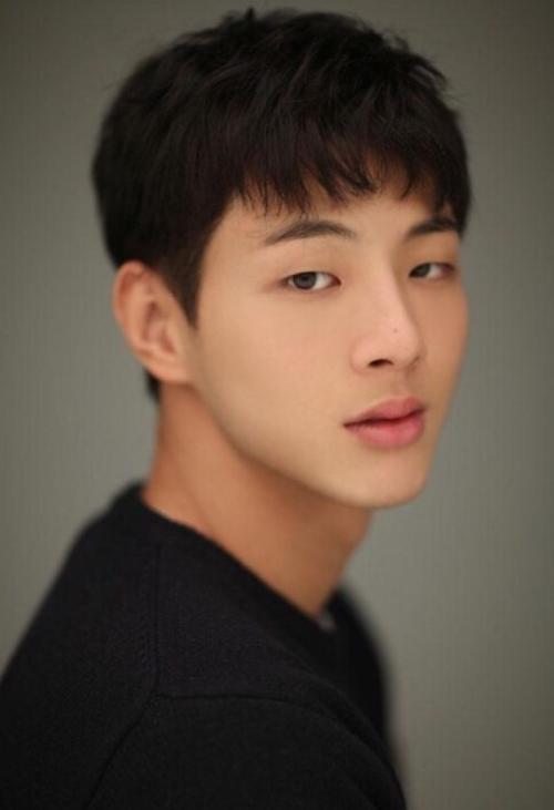 ��־䨸�������