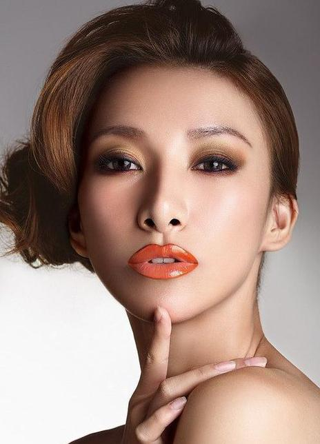 ��Ľ˹��������