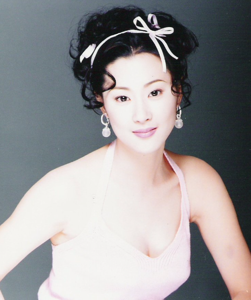 ���Ө��������