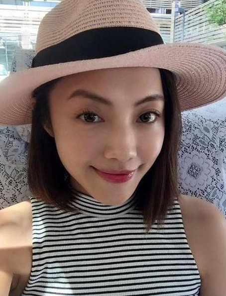 ����Ө��������