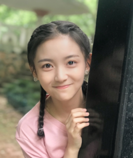 ����Ө��������