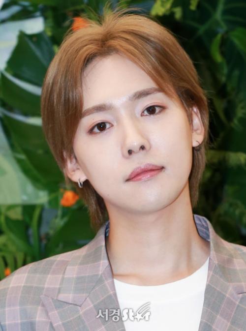 ��������������