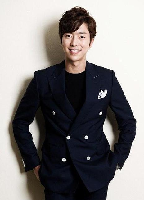 ���͕F��������