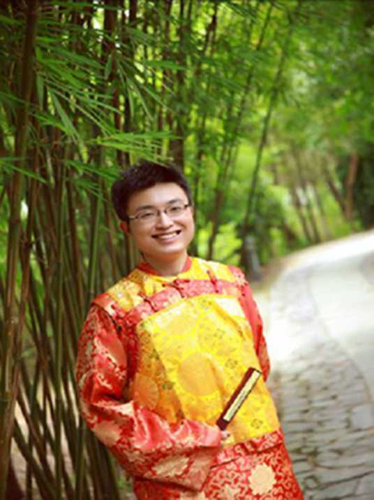 ������и�������