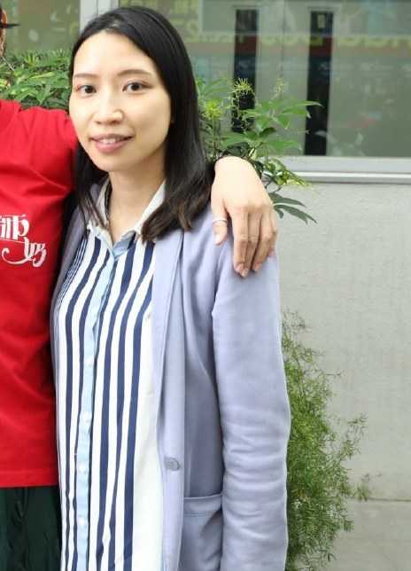 ����Ө��������