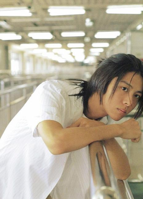 ����������