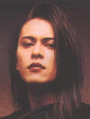 ӣ����˾��������