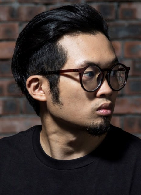 ���κ���������