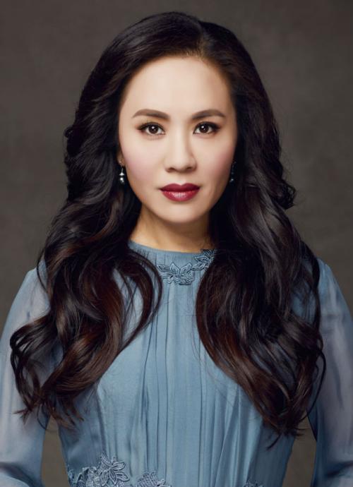 ��Ө��������