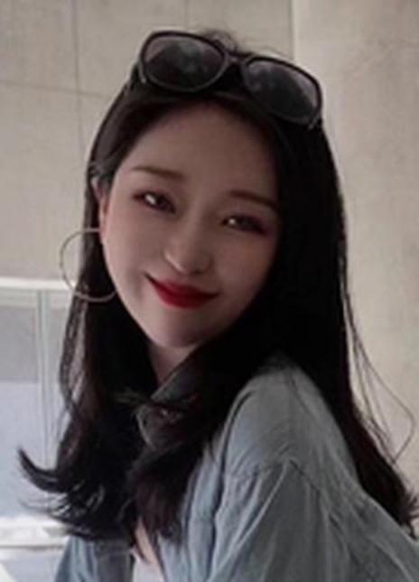 ��Ө��������