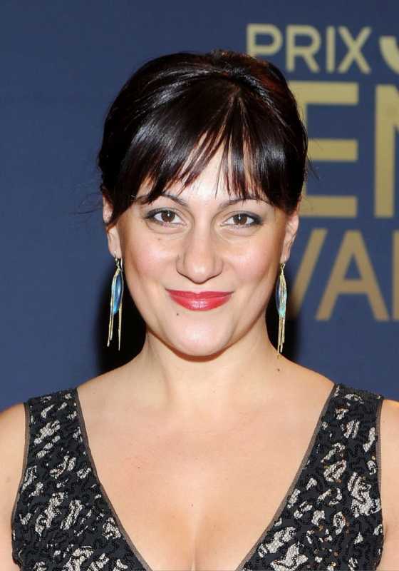 FarnazKhaki-Sadigh��������