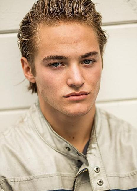 ���ж��������������