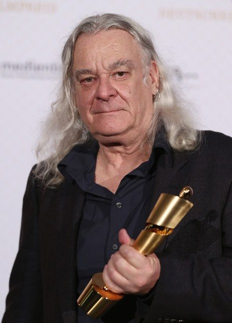 �ݡ������ո�������