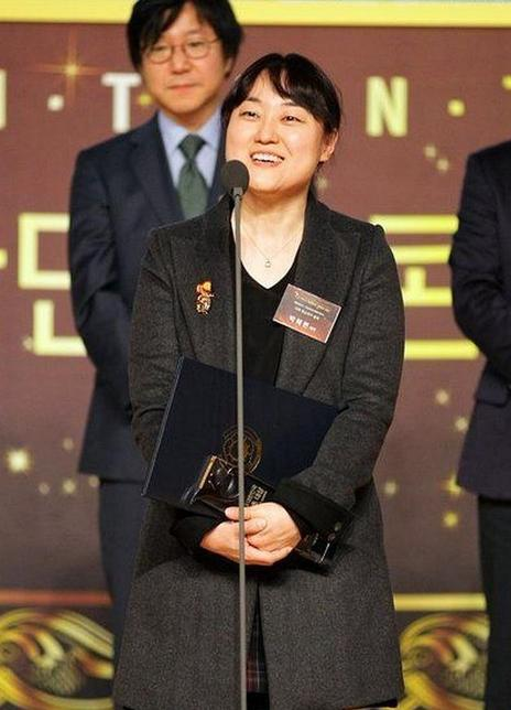 �ӻ�����������