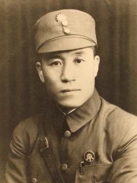 ���𶫸�������